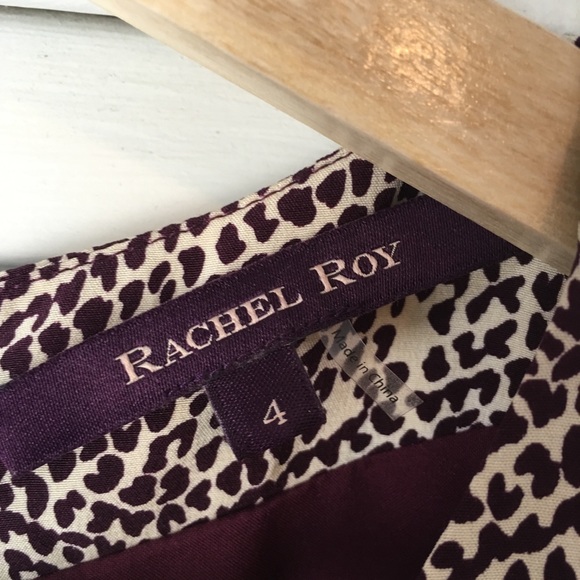 Silk sheath dress with structure in shoulders - Picture 4 of 5